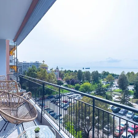 Houseloft Seaside Getaway Thessaloniki