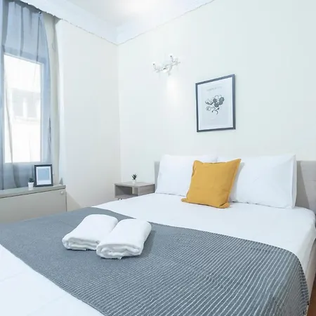 Houseloft Seaside Getaway Apartment *